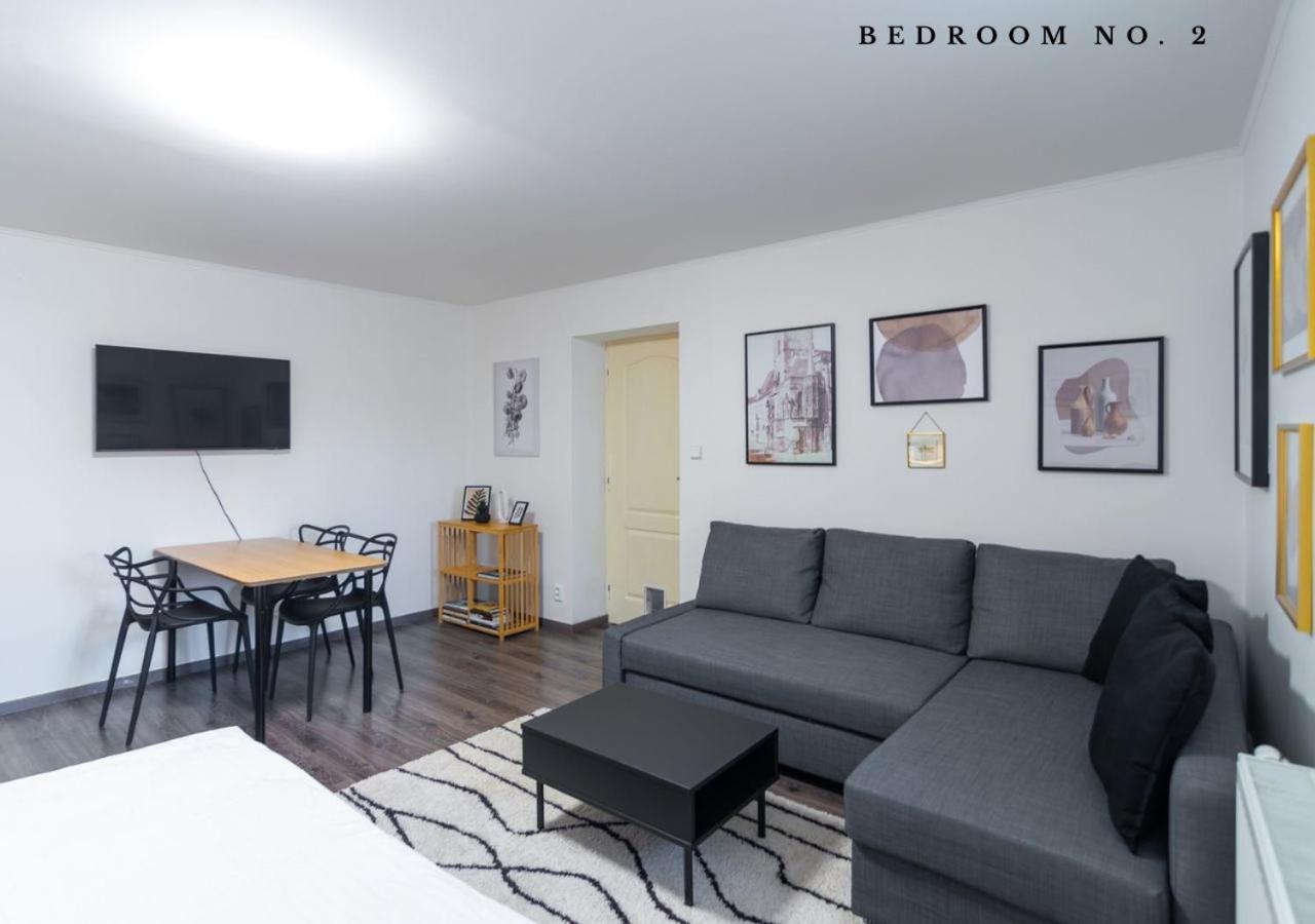 The Bookhouse, 5-Bedroom Residence By Prague Castle מראה חיצוני תמונה